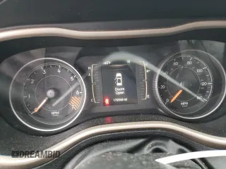 2015 Jeep Cherokee Sport z VIN 1C4PJMAB7FW622216, wystawiony jako Copart lot #57939965 z przebiegiem 179 349 mil mil oraz Czysty tytuł • Clean title. Historia ofert i sprzedaży dostępna na DreamBid. Obrazek 9.