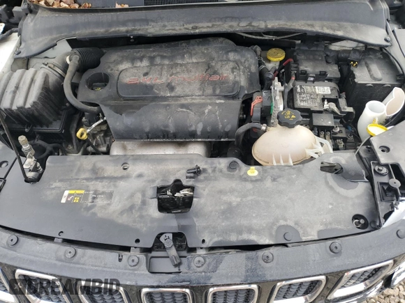 2018 Jeep Compass Limited with VIN 3C4NJDCB4JT440556, listed as a Copart auction lot 46345255 with Not Provided miles and Salvage Title. Bid and sale history available at DreamBid. Image 13.