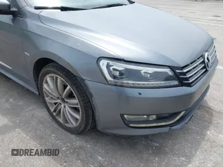 2012 Volkswagen Passat S z VIN 1VWAP7A39CC074390, wystawiony jako IAAI lot #42147260 z przebiegiem 114 996 mil mil oraz . Historia ofert i sprzedaży dostępna na DreamBid. Obrazek 6.