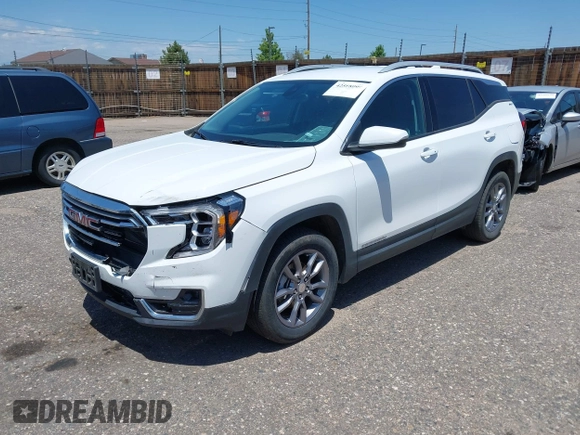 2024 GMC Terrain SLT z VIN 3GKALVEG7RL234722, wystawiony jako IAAI lot #42588099 z przebiegiem 31 077 mil mil oraz . Historia ofert i sprzedaży dostępna na DreamBid. Obrazek 2.