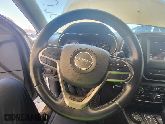 2020 Jeep Cherokee Latitude with VIN 1C4PJMCB1LD602371, listed as a IAAI auction lot 42806971 with 81,291 mi miles and . Bid and sale history available at DreamBid. Image 24.