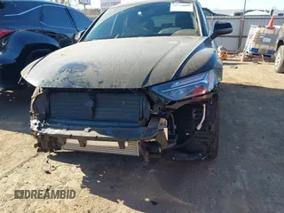 2024 Audi Q5 Premium z VIN WA1ABAFY2R2013670, wystawiony jako IAAI lot #41134099 z przebiegiem 5 940 mil mil oraz . Historia ofert i sprzedaży dostępna na DreamBid. Obrazek 6.