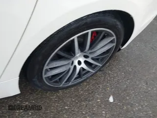 2014 Maserati Ghibli S Q4 z VIN ZAM57RTA9E1077084, wystawiony jako IAAI lot #42283638 z przebiegiem Nie podano mil oraz . Historia ofert i sprzedaży dostępna na DreamBid. Obrazek 12.