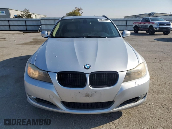 2011 BMW 3 Series 328i xDrive with VIN WBAUU3C58BA541919, listed as a Copart auction lot 85348464 with 197,538 mi miles and Salvage Title. Bid and sale history available at DreamBid. Image 5.