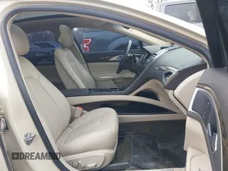 2016 Lincoln MKZ with VIN 3LN6L2J94GR625923, listed as a IAAI auction lot 41144427 with 120,567 mi miles and . Bid and sale history available at DreamBid. Image 5.