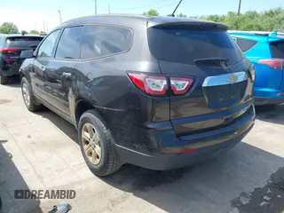 2015 Chevrolet Traverse LS z VIN 1GNKRFED1FJ152781, wystawiony jako IAAI lot #42279336 z przebiegiem 131 491 mil mil oraz . Historia ofert i sprzedaży dostępna na DreamBid. Obrazek 3.