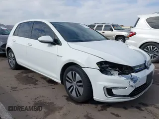 2016 Volkswagen Golf SE z VIN WVWKP7AU5GW910703, wystawiony jako IAAI lot #41871638 z przebiegiem 65 328 mil mil oraz . Historia ofert i sprzedaży dostępna na DreamBid. Obrazek 6.