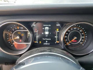 2021 Jeep Gladiator High Altitude with VIN 1C6HJTFGXML570864, listed as a Copart auction lot 56964975 with 67,538 mi miles and Salvage title. Bid and sale history available at DreamBid. Image 9.
