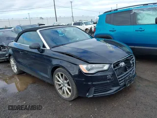 2015 Audi A3 z VIN WAU7FLFF1F1031641, wystawiony jako IAAI lot #42192732 z przebiegiem 123 032 mil mil oraz . Historia ofert i sprzedaży dostępna na DreamBid. Obrazek 1.