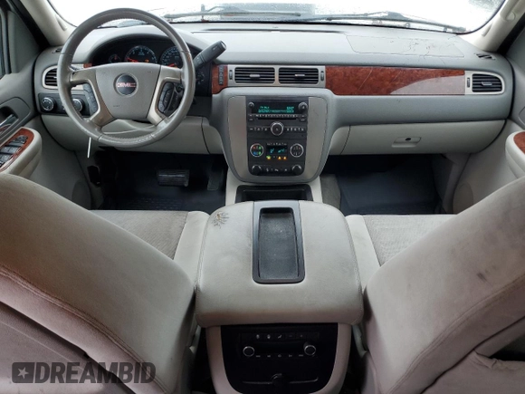 2009 GMC Yukon SLE w/3SB with VIN 1GKFK23089R231009, listed as a Copart auction lot 79040824 with 226,126 mi miles and Clean Title. Bid and sale history available at carsss.com. Image 8.