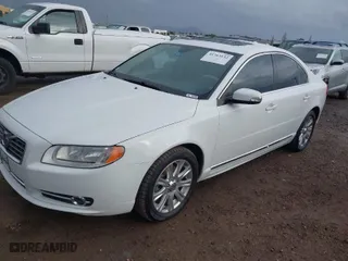2010 Volvo S80 I6 with VIN YV1982AS2A1116950, listed as a IAAI auction lot 41763132 with 115,083 mi miles. Bid and sale history available at carsss.com. Image 2.