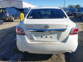 2015 Nissan Altima 2.5 SV with VIN 1N4AL3AP6FC481782, listed as a IAAI auction lot 40911634 with 217,029 mi miles. Bid and sale history available at carsss.com. Image 16.