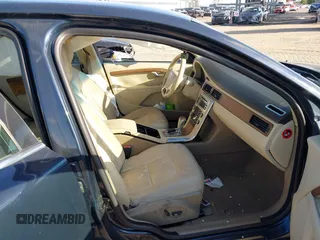 2010 Volvo S80 I6 z VIN YV1982AS3A1116844, wystawiony jako IAAI lot #42259662 z przebiegiem 150 792 mil mil oraz . Historia ofert i sprzedaży dostępna na DreamBid. Obrazek 5.