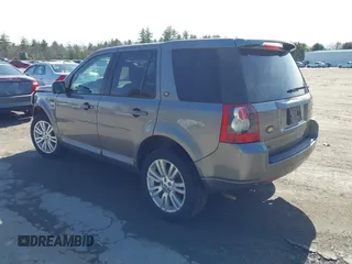 2010 Land Rover LR2 HSE with VIN SALFR2BN2AH188939, listed as a IAAI auction lot 41957944 with 89,881 mi miles and . Bid and sale history available at DreamBid. Image 3.
