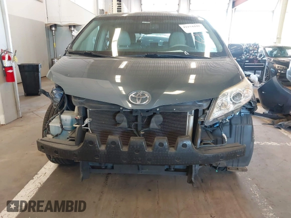 2014 Toyota Sienna Limited with VIN 5TDDK3DC6ES076022, listed as a IAAI auction lot 42174440 with 112,630 mi miles and . Bid and sale history available at DreamBid. Image 18.