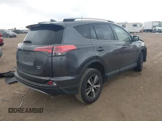 2018 Toyota RAV4 XLE with VIN JTMRFREV0JJ749388, listed as a IAAI auction lot 41613930 with 62,225 mi miles. Bid and sale history available at carsss.com. Image 4.
