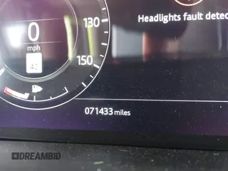 2020 Land Rover Range Rover Evoque SE z VIN SALZP2FX6LH019279, wystawiony jako IAAI lot #42352602 z przebiegiem 71 433 mil mil oraz . Historia ofert i sprzedaży dostępna na DreamBid. Obrazek 16.