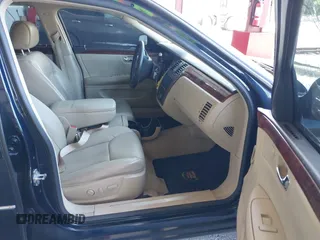 2007 Cadillac DTS Luxury I z VIN 1G6KD57Y17U160951, wystawiony jako IAAI lot #42298405 z przebiegiem 137 899 mil mil oraz . Historia ofert i sprzedaży dostępna na DreamBid. Obrazek 5.