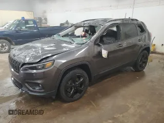 2020 Jeep Cherokee Latitude Plus z VIN 1C4PJMLB8LD605378, wystawiony jako Copart lot #49398185 z przebiegiem 78 125 mil mil oraz Nie do naprawy • Non repairable. Historia ofert i sprzedaży dostępna na DreamBid. Obrazek 1.