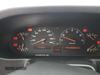 1993 Porsche 928 z VIN WP0AA2929PS815135, wystawiony jako Copart lot #86840514 z przebiegiem 69 263 mil mil oraz Szkody całkowita. Historia ofert i sprzedaży dostępna na DreamBid. Obrazek 9.