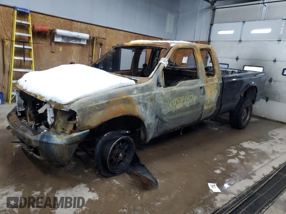 2001 Ford Super Duty F-250 XL with VIN 1FTNX21F71EC07375, listed as a Copart auction lot 84591574 with 0 mi miles and Clean Title. Bid and sale history available at carsss.com. Image 1.