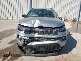 2022 Jeep Compass Latitude with VIN 3C4NJCBB0NT192422, listed as a Copart auction lot 50897005 with 13,342 mi miles and Salvage Title. Bid and sale history available at carsss.com. Image 5.