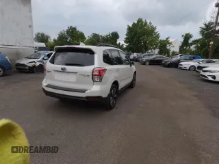 2017 Subaru Forester Limited with VIN JF2SJAJC5HH498425, listed as a Copart auction lot 68515254 with 85,184 mi miles. Bid and sale history available at carsss.com. Image 4.