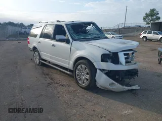 2011 Ford Expedition Limited z VIN 1FMJU2A53BEF04185, wystawiony jako IAAI lot #41568156 z przebiegiem Nie podano mil oraz . Historia ofert i sprzedaży dostępna na DreamBid. Obrazek 1.