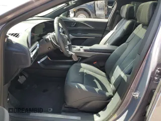 2024 Cadillac LYRIQ Sport z VIN 1GYKPWRK3RZ126481, wystawiony jako Copart lot #49578335 z przebiegiem 3553 mil mil oraz Tytuł czysty. Historia ofert i sprzedaży dostępna na DreamBid. Obrazek 7.