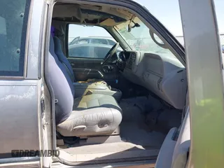 1998 Chevrolet Silverado 1500 with VIN 2GCEK19R4W1134434, listed as a IAAI auction lot 42170893 with 112,551 mi miles and . Bid and sale history available at DreamBid. Image 5.