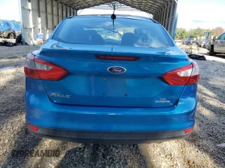 2014 Ford Focus SE with VIN 1FADP3F29EL190660, listed as a Copart auction lot 84401824 with 0 mi miles and Non Repairable. Bid and sale history available at carsss.com. Image 6.