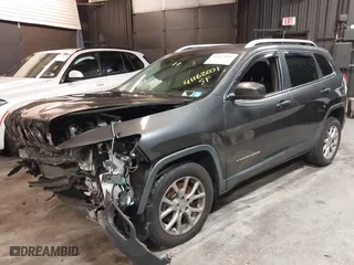 2017 Jeep Cherokee Latitude with VIN 1C4PJLCS1HW592799, listed as a IAAI auction lot 41162001 with 92,773 mi miles. Bid and sale history available at carsss.com. Image 16.