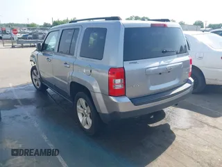2016 Jeep Patriot Latitude with VIN 1C4NJRFB2GD714425, listed as a IAAI auction lot 42258753 with 119,655 mi miles and . Bid and sale history available at DreamBid. Image 3.