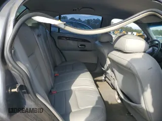 1999 Lincoln Town Car Executive z VIN 1LNHM81W4XY714116, wystawiony jako Copart lot #44424595 z przebiegiem 210 041 mil mil oraz Szkoda całkowita • Salvage title. Historia ofert i sprzedaży dostępna na DreamBid. Obrazek 10.
