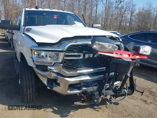 2022 Ram 2500 Tradesman with VIN 3C6MR5AJ0NG417897, listed as a IAAI auction lot 41543235 with 4,820 mi miles. Bid and sale history available at carsss.com. Image 6.