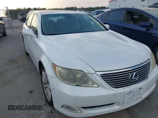 2009 Lexus LS 460 с VIN JTHCL46F095002661, выставлен на аукционе IAAI как лот 41873060 с пробегом 260 882 миль миль и . История ставок и продаж доступна на DreamBid. Изображение 21.
