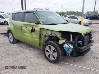 2016 Kia Soul with VIN KNDJN2A23G7872336, listed as a IAAI auction lot 41757220 with 84,726 mi miles. Bid and sale history available at carsss.com. Image 1.