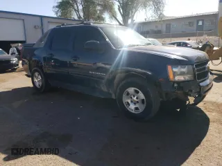 2011 Chevrolet Avalanche LS with VIN 3GNTKEE34BG276324, listed as a Copart auction lot 58053695 with 105,759 mi miles and Salvage title. Bid and sale history available at DreamBid. Image 4.