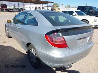 2002 Mercedes-Benz C 230/260/280/320 with VIN WDBRN47J72A341633, listed as a IAAI auction lot 41773975 with Not Provided miles and . Bid and sale history available at DreamBid. Image 3.