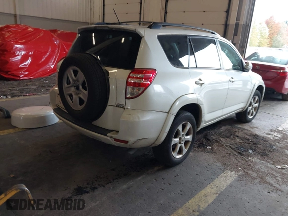 2010 Toyota RAV4 Ltd with VIN 2T3DF4DV6AW070189, listed as a IAAI auction lot 40824725 with 92,294 mi miles. Bid and sale history available at carsss.com. Image 4.
