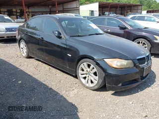 2007 BMW 3 Series 328i z VIN WBAVA33527P140187, wystawiony jako IAAI lot #42357659 z przebiegiem 139 708 mil mil oraz . Historia ofert i sprzedaży dostępna na DreamBid. Obrazek 1.