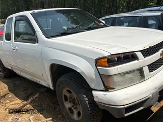 2009 Chevrolet Colorado Work Truck z VIN 1GCDT19E898159795, wystawiony jako Copart lot #61010315 z przebiegiem 250 500 mil mil oraz Czysty tytuł • Clean title. Historia ofert i sprzedaży dostępna na DreamBid. Obrazek 1.