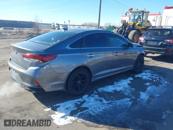 2018 Hyundai Sonata Limited with VIN 5NPE34AF6JH670261, listed as a IAAI auction lot 41350253 with 120,075 mi miles. Bid and sale history available at carsss.com. Image 4.