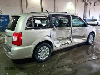 2013 Chrysler Town & Country Limited with VIN 2C4RC1GG0DR695275, listed as a Copart auction lot 49401005 with 182,802 mi miles and Clean Title. Bid and sale history available at carsss.com. Image 3.