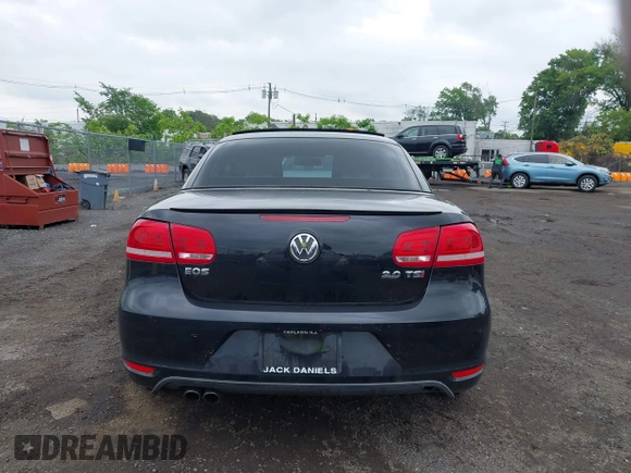 2014 Volkswagen Eos Sport with VIN WVWBW8AH2EV003356, listed as a IAAI auction lot 42394312 with 70,448 mi miles and . Bid and sale history available at DreamBid. Image 17.