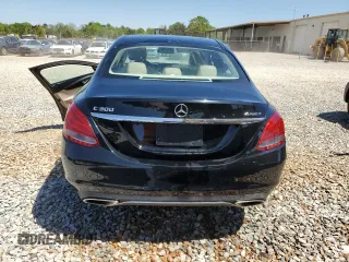 2016 Mercedes-Benz C 300 Luxury with VIN 55SWF4KB2GU112226, listed as a Copart auction lot 53394035 with 76,478 mi miles and Salvage title. Bid and sale history available at DreamBid. Image 6.