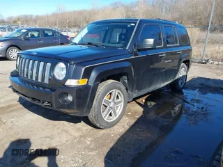 2008 Jeep Patriot Sport with VIN 1J8FF28W58D569808, listed as a IAAI auction lot 41865655 with 142,215 mi miles and . Bid and sale history available at DreamBid. Image 2.