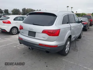 2014 Audi Q7 Premium Plus with VIN WA1LGAFE2ED017135, listed as a IAAI auction lot 42533428 with 142,132 mi miles and . Bid and sale history available at DreamBid. Image 4.