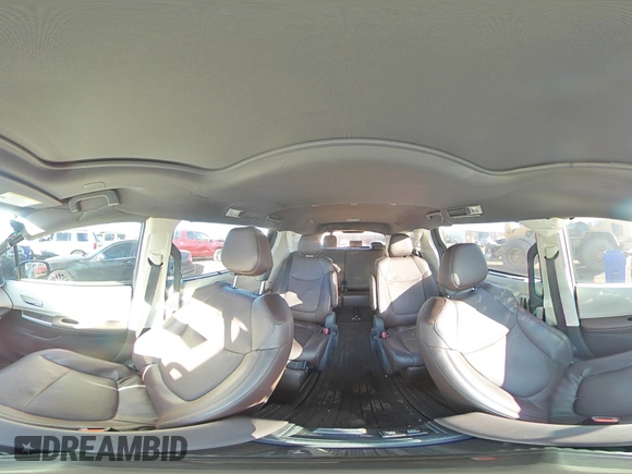 2024 Toyota Sienna Platinum z VIN 5TDESKFC8RS128364, wystawiony jako Copart lot #77888984 z przebiegiem 10 929 mil mil oraz Szkoda całkowita • Salvage title. Historia ofert i sprzedaży dostępna na DreamBid. Obrazek 14.