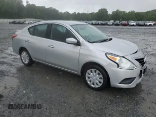 2019 Nissan Versa SV z VIN 3N1CN7AP2KL860901, wystawiony jako Copart lot #56665215 z przebiegiem 44 217 mil mil oraz Szkoda całkowita • Salvage title. Historia ofert i sprzedaży dostępna na DreamBid. Obrazek 4.